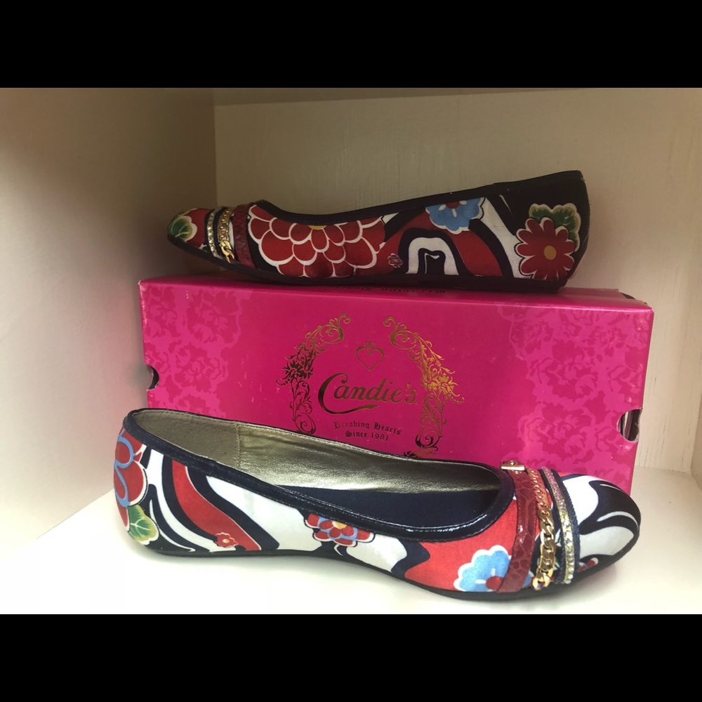 New colorful flats.